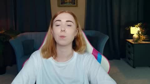 Nelli online show from December 3, 2025, 8:40 pm