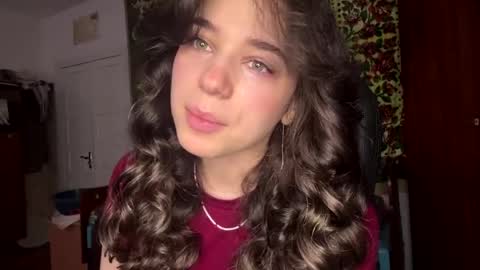 Snapshot of nelliezhu chatting on April 6, 2026, 10:16 am Angelihee online show from April 6, 2026, 10:16 am