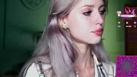 I am Nelly3 online show from September 13, 2025, 4:40 pm