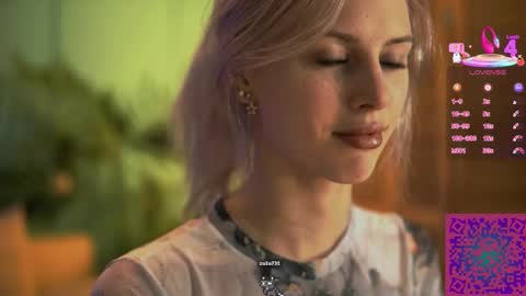 I am Nelly3 online show from September 17, 2025, 9:49 pm