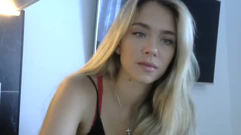 nelly_fortu online show from July 12, 2026, 11:01 am