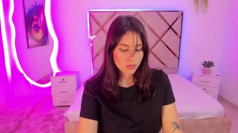 nenaarisk online show from April 20, 2026, 1:36 pm