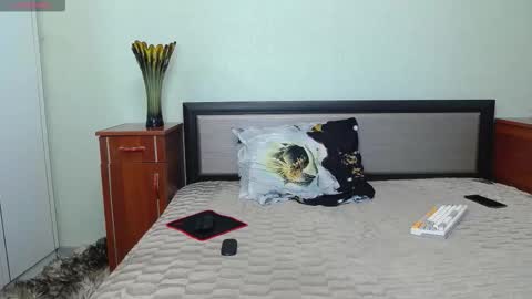 Snapshot of nenvol1 chatting on January 18, 2026, 1:04 pm better ask online show from January 18, 2026, 1:04 pm