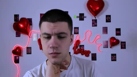 Snapshot of neo_raze_ chatting on February 15, 2026, 7:43 pm neo_raze_ online show from February 15, 2026, 7:43 pm