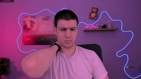 neo_raze_ online show from March 29, 2026, 6:52 pm