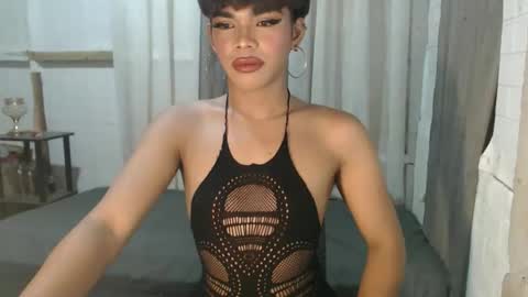 neomi online show from September 28, 2025, 1:05 pm