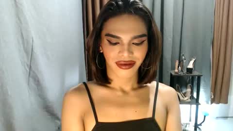 neomi online show from June 4, 2026, 4:46 pm