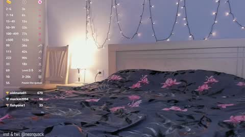 Snapshot of neonquack chatting on December 15, 2024, 2:16 pm Riley online show from December 15, 2024, 2:16 pm