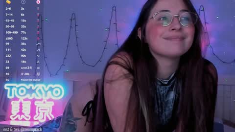 Snapshot of neonquack chatting on January 9, 2025, 2:51 pm Riley online show from January 9, 2025, 2:51 pm