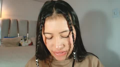 Helena    Every Friday new video for my fan club loves  online show from February 5, 2025, 11:50 pm