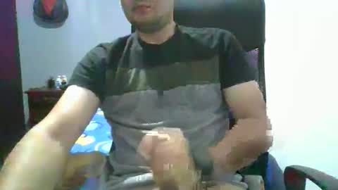 MrBull online show from May 7, 2026, 4:40 am