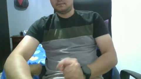 MrBull online show from May 8, 2026, 4:51 am