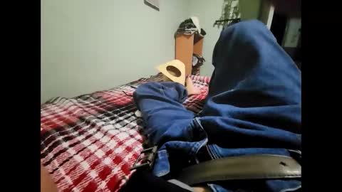 Snapshot of nerfylil2 chatting on February 25, 2026, 12:31 am Nerfylil online show from February 25, 2026, 12:31 am