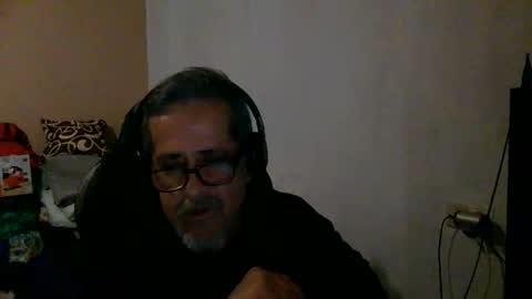 Snapshot of neron401 chatting on February 1, 2026, 5:39 am neron401 online show from February 1, 2026, 5:39 am