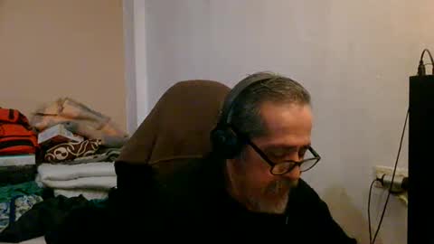 Snapshot of neron401 chatting on February 12, 2026, 3:01 am neron401 online show from February 12, 2026, 3:01 am