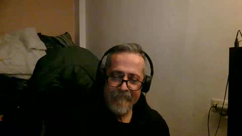 Snapshot of neron401 chatting on February 16, 2026, 10:28 pm neron401 online show from February 16, 2026, 10:28 pm