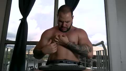 neron XXL online show from December 21, 2025, 11:01 pm