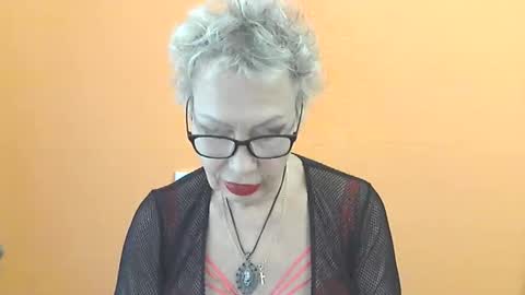 NessyJenixs online show from October 26, 2025, 8:42 am