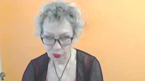 NessyJenixs online show from March 31, 2026, 7:42 am