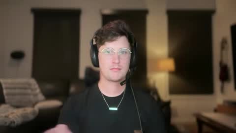 Snapshot of netflixhumanicorn chatting on November 14, 2025, 1:48 am RyRy online show from November 14, 2025, 1:48 am