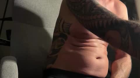 Snapshot of netter23ger chatting on December 3, 2024, 11:46 pm netter23ger online show from December 3, 2024, 11:46 pm