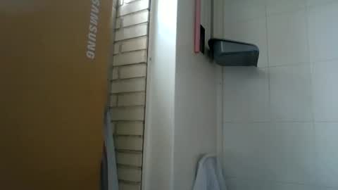 Snapshot of neuronas33 chatting on October 10, 2025, 7:40 am Volsonov online show from October 10, 2025, 7:40 am