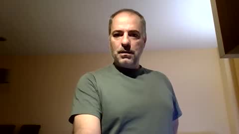 Snapshot of neuronas33 chatting on October 25, 2025, 11:10 pm Volsonov online show from October 25, 2025, 11:10 pm