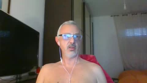 Snapshot of nevenerabis chatting on February 10, 2025, 1:22 pm nevenerabis online show from February 10, 2025, 1:22 pm