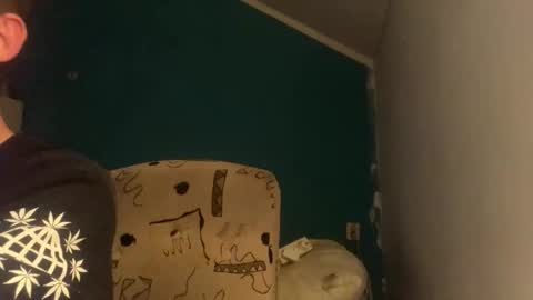 Snapshot of neverland966 chatting on September 21, 2025, 12:01 am Mark online show from September 21, 2025, 12:01 am