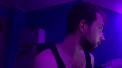 Snapshot of neverland966 chatting on October 12, 2025, 8:41 pm Mark online show from October 12, 2025, 8:41 pm