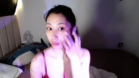 Rin online show from May 26, 2026, 2:40 am