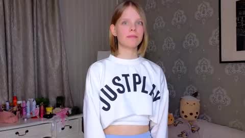 Snapshot of new__star chatting on March 4, 2026, 5:30 pm Aster online show from March 4, 2026, 5:30 pm