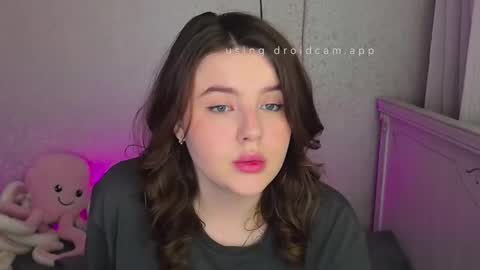 Snapshot of new_rina chatting on September 24, 2025, 7:06 pm Rina online show from September 24, 2025, 7:06 pm