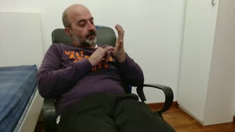 simi online show from November 1, 2025, 7:16 pm