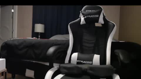 Snapshot of new_york_guy518 chatting on October 29, 2025, 12:02 am Jordan online show from October 29, 2025, 12:02 am