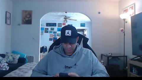 Jordan   online show from December 14, 2025, 3:50 pm