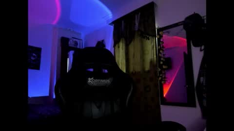 Snapshot of newbigking777 chatting on February 23, 2026, 10:18 pm newbigking777 online show from February 23, 2026, 10:18 pm