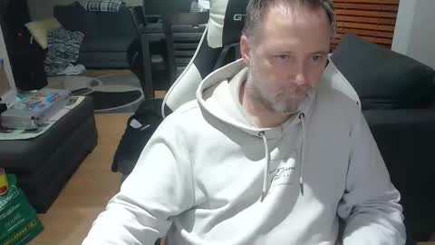 Snapshot of newvvorld chatting on November 5, 2025, 2:11 am NewWorld online show from November 5, 2025, 2:11 am