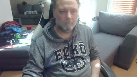 Snapshot of newvvorld chatting on March 1, 2026, 7:38 pm NewWorld online show from March 1, 2026, 7:38 pm