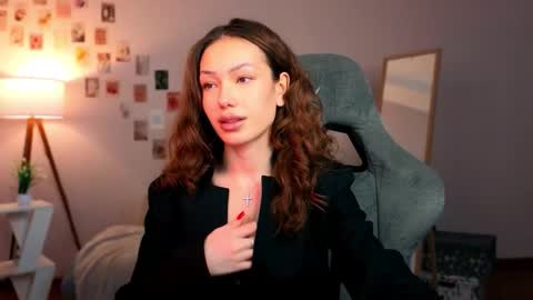 Snapshot of nexorine chatting on February 10, 2026, 11:47 am Lilly online show from February 10, 2026, 11:47 am