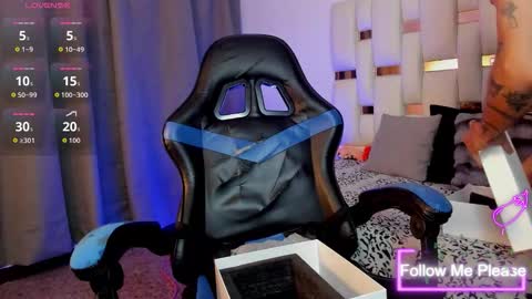 Snapshot of nextboywell1 chatting on March 4, 2026, 3:45 am Yeison online show from March 4, 2026, 3:45 am