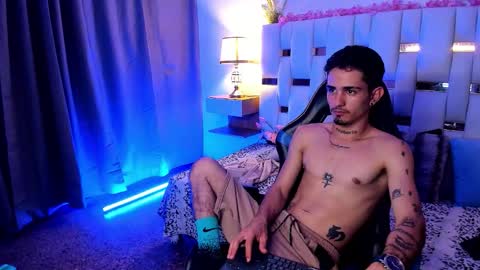 Snapshot of nextboywell1 chatting on March 8, 2026, 3:32 am Yeison online show from March 8, 2026, 3:32 am