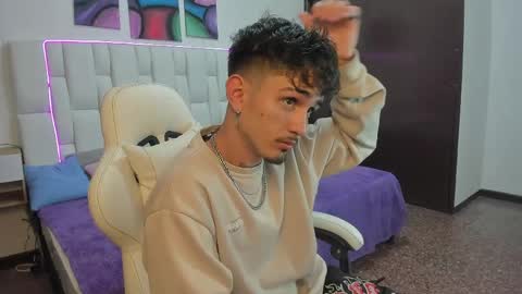 Snapshot of nextboywell1 chatting on April 7, 2026, 3:07 am Yeison online show from April 7, 2026, 3:07 am