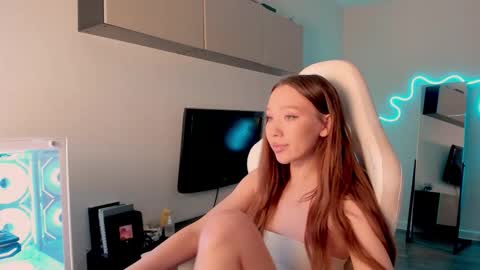 Mina online show from March 11, 2026, 7:14 am