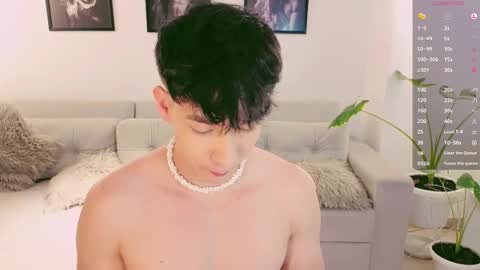   online show from October 15, 2025, 10:54 pm