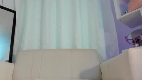  Angie   Instagram  angie julianac add me online show from October 21, 2025, 12:22 am