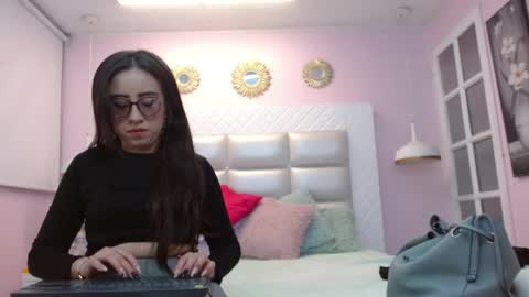 Snapshot of nezzukoo chatting on May 25, 2026, 7:09 pm nezzukoo online show from May 25, 2026, 7:09 pm