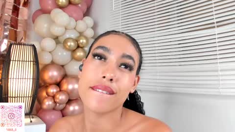 Snapshot of nia_bunny chatting on February 10, 2025, 7:07 pm Nia online show from February 10, 2025, 7:07 pm