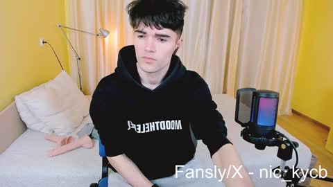 Snapshot of nic_ky chatting on December 10, 2024, 5:44 pm Nick PVT is open FanslyTwitter - Nic kycb online show from December 10, 2024, 5:44 pm