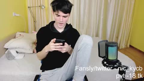 Snapshot of nic_ky chatting on December 19, 2024, 8:34 pm Nick PVT is open FanslyTwitter - Nic kycb online show from December 19, 2024, 8:34 pm